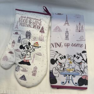 Disney Parks Epcot Food And Wind 2019 Oven Mitt And Towel Set NWT